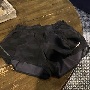 Lululemon black camo Hotty hot shorts